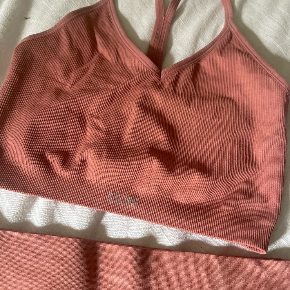 SETactive set in a beautiful coral color, worn 2x, great condition